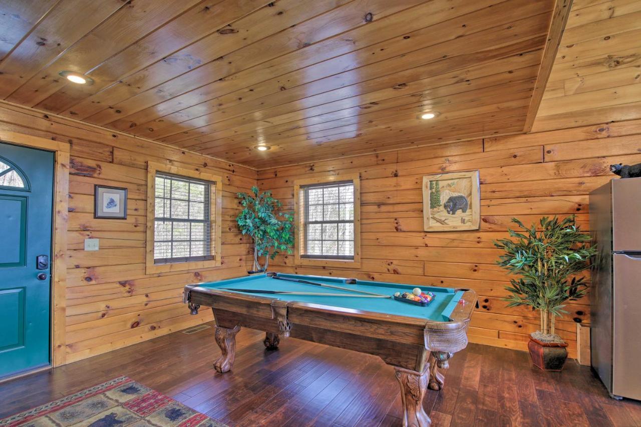 Gatlinburg Cabin With Pool Table And Hot Tub! Extérieur photo