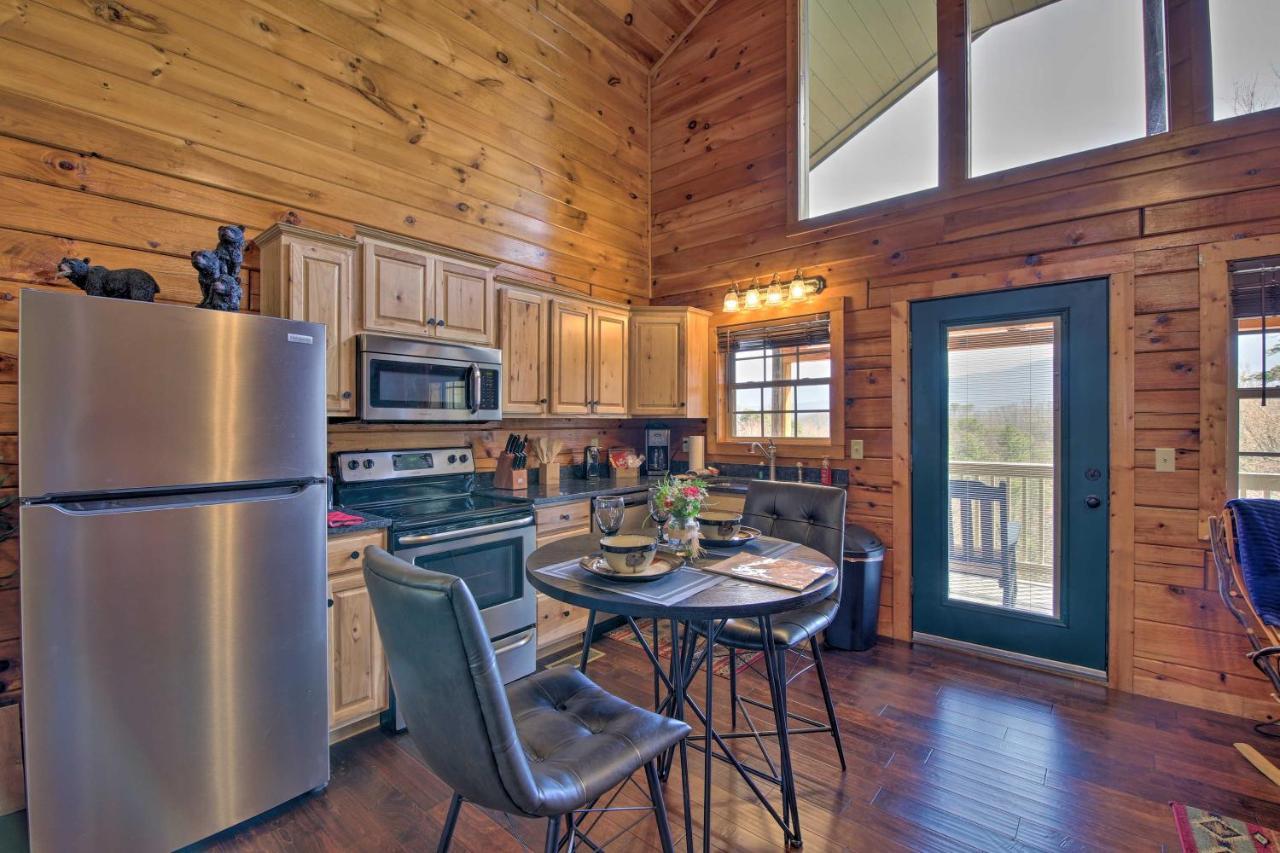 Gatlinburg Cabin With Pool Table And Hot Tub! Extérieur photo